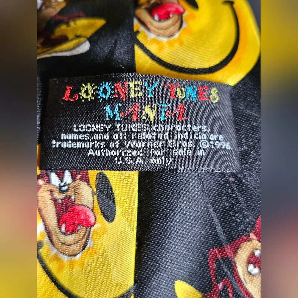 Warner Bros. tie excellent